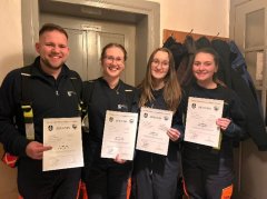 Prüfungen erfolgreich gemeistert ...